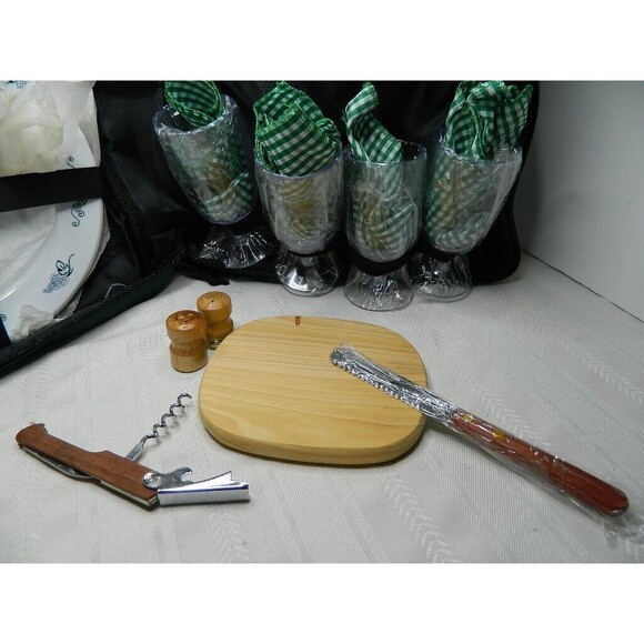 Picnic Essentials Picnic Backpack with Service for 4 plus more NWT - Picture 10 of 11